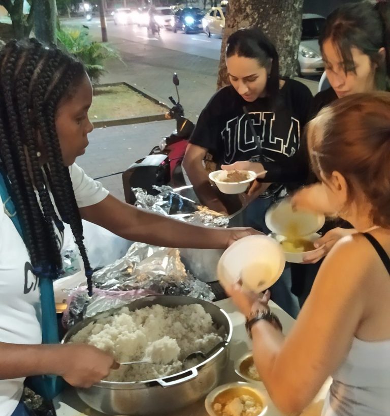 Un abrazo en la noche